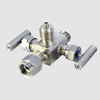 БКН2-05-12Х18Н10Т Блок клапанный 2-х вент. К1/2"(В)/М20х1,5(В)/М20х1,5(Н) УТ000014299